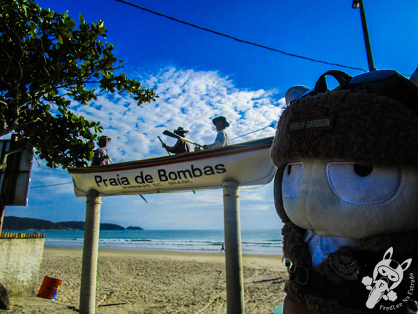 Praia de Bombas | Bombinhas - SC | FredLee Na Estrada