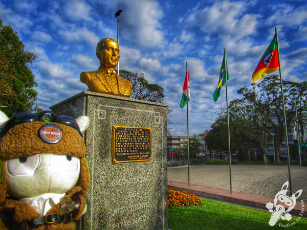 Praça da Bandeira | Flores da Cunha - Rio Grande do Sul - Brasil | FredLee Na Estrada