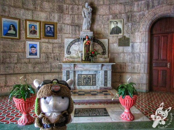 Cripta do Santuário - Santuário Nossa Senhora Medianeira de Todas as Graças | Santa Maria - Rio Grande do Sul - Brasil | FredLee Na Estrada