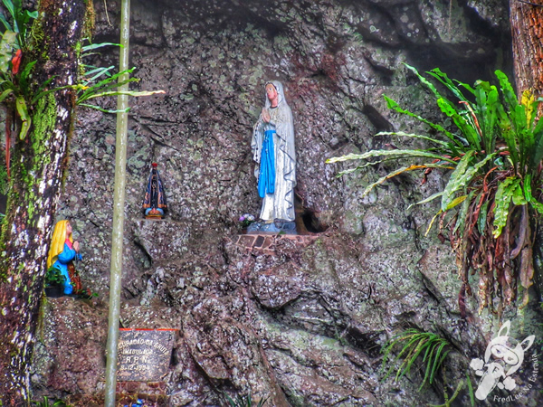Gruta de Nossa Senhora de Lourdes - Casa de Retiro Loyola | Santa Cruz do Sul - Rio Grande do Sul - Brasil | FredLee Na Estrada