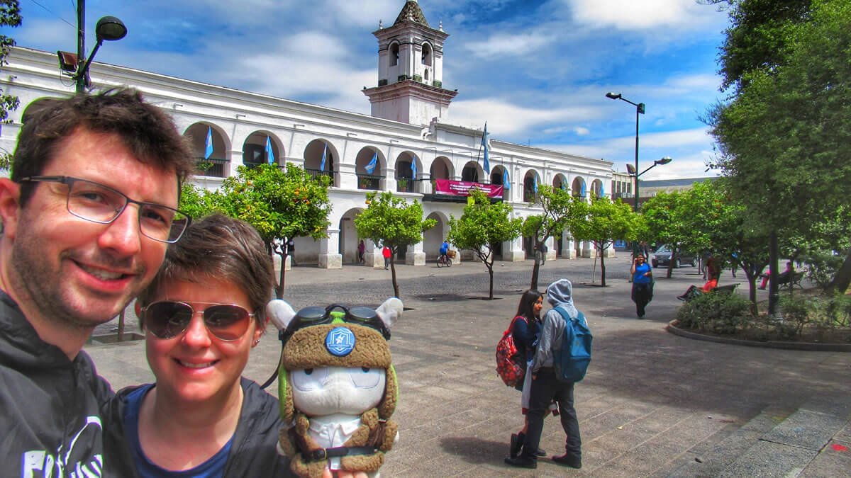 Descubra as impressionantes múmias incas dos Niños del Llullaillaco no Museo de Arqueología de Alta Montaña, explore a Catedral Basílica e o histórico Cabildo de Salta, no Norte da Argentina.