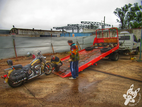 Harley-Davidson Heritage Softail Classic com a roda traseira rachada | Corrientes - Corrientes - Argentina | FredLee Na Estrada