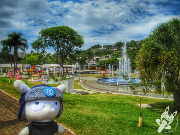 Praça Municipal Helio Antonio Faresin | Quilombo - Santa Catarina - Brasil | FredLee Na Estrada