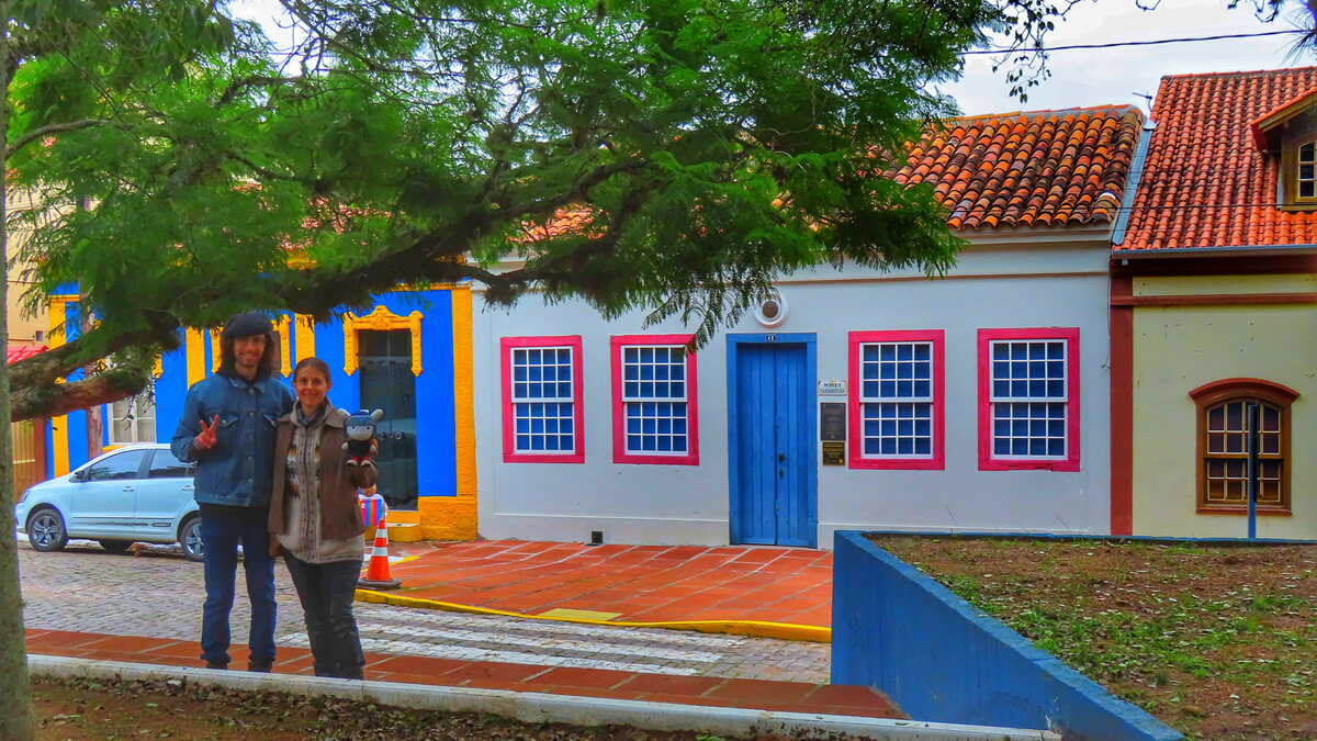 Museu Farroupilha em Triunfo - RS: fachada histórica da casa de Bento Gonçalves, figura icônica da Revolução Farroupilha.