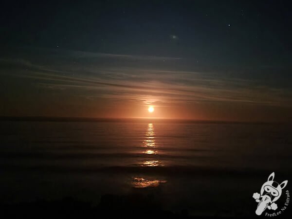 Nascer da lua na Punta de la Moza - luar no mar | Parque Nacional de Santa Teresa - Rocha - Uruguai | FredLee Na Estrada