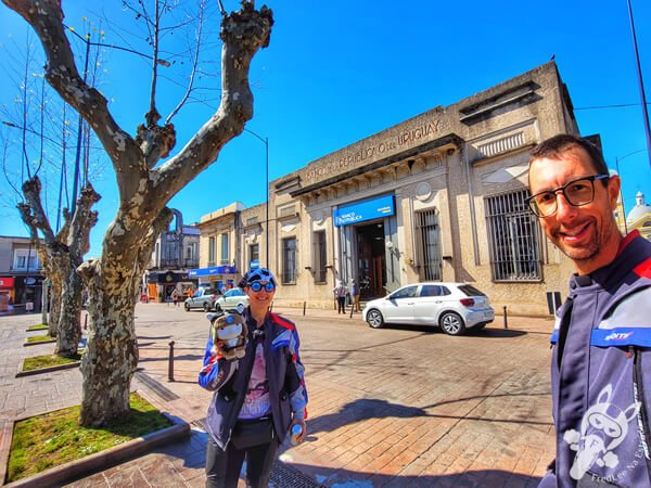 Banco de la República Oriental del Uruguay | Minas - Lavalleja - Uruguai | FredLee Na Estrada Banco de la República Oriental del Uruguay | Minas - Lavalleja - Uruguai | FredLee Na Estrada