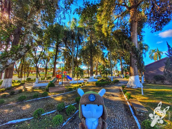 Praça Mário Alves Guimarães | Porto Amazonas - Paraná - Brasil | FredLee Na Estrada