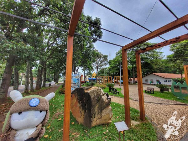 Praça dos Pioneiros | Holambra - São Paulo - Brasil | FredLee Na Estrada