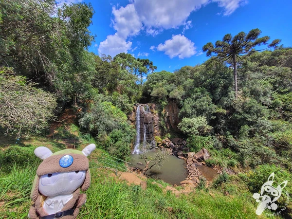 Cascata Rio das Pedras, em Guarapuava, Paraná, Brasil. Foto: FredLee Na Estrada.