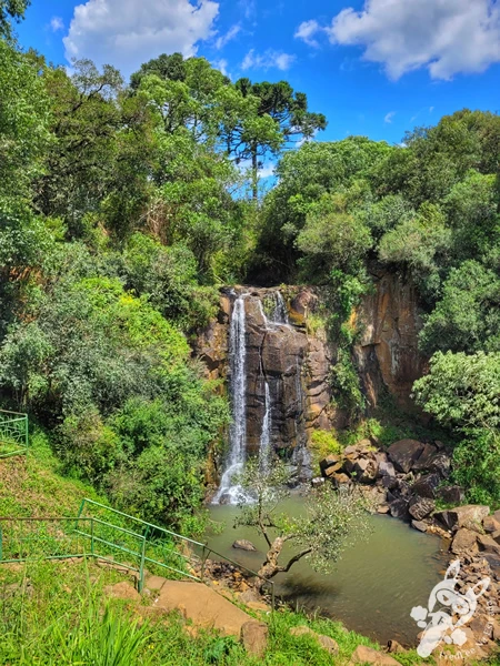 Cascata Rio das Pedras, em Guarapuava, Paraná, Brasil. Foto: FredLee Na Estrada.