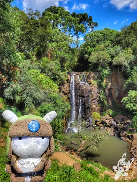 Cascata Rio das Pedras, em Guarapuava, Paraná, Brasil. Foto: FredLee Na Estrada.