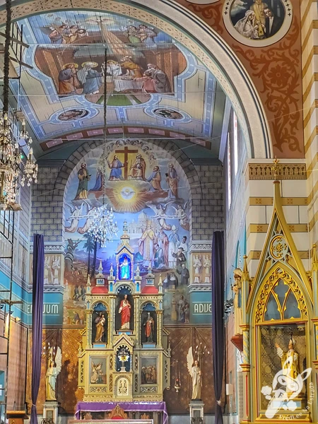 Interior do Santuário Diocesano Nossa Senhora de Belém, em Guarapuava, Paraná, Brasil. Foto: FredLee Na Estrada.