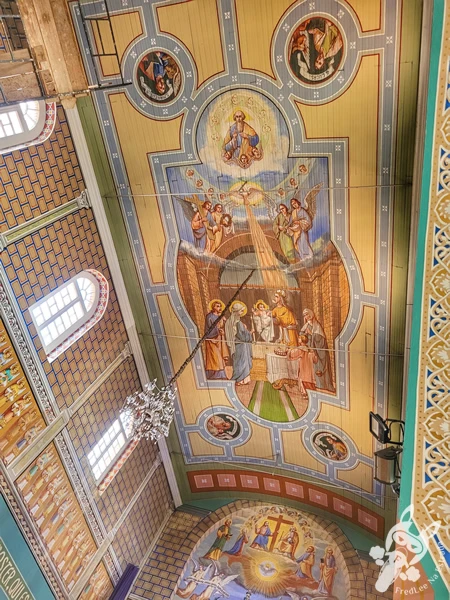 Interior do Santuário Diocesano Nossa Senhora de Belém, em Guarapuava, Paraná, Brasil. Foto: FredLee Na Estrada.