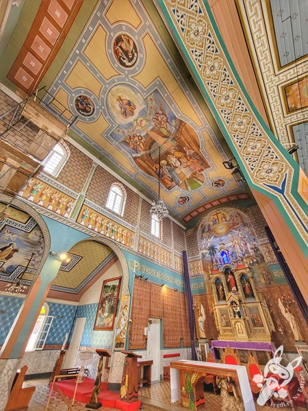 Interior do Santuário Diocesano Nossa Senhora de Belém, em Guarapuava, Paraná, Brasil. Foto: FredLee Na Estrada.