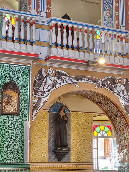 Interior do Santuário Diocesano Nossa Senhora de Belém, em Guarapuava, Paraná, Brasil. Foto: FredLee Na Estrada.