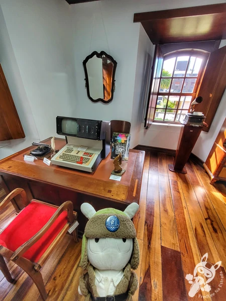 Interior do Solar Casa do Visconde de Guarapuava, sede do Museu Municipal Visconde de Guarapuava, no centro histórico de Guarapuava, Paraná, Brasil. Foto: FredLee Na Estrada.