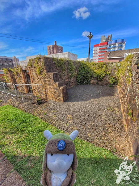 Ruínas no Solar Casa do Visconde de Guarapuava, sede do Museu Municipal Visconde de Guarapuava, no centro histórico de Guarapuava, Paraná, Brasil. Foto: FredLee Na Estrada.