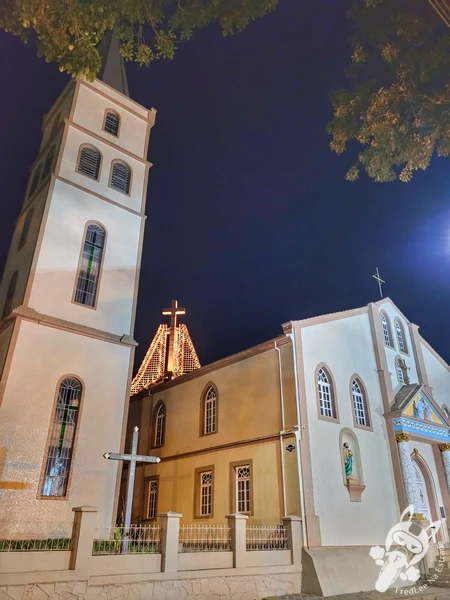 Vista noturna do Santuário Nossa Senhora de Belém, em Guarapuava, Paraná, Brasil. Foto: FredLee Na Estrada.