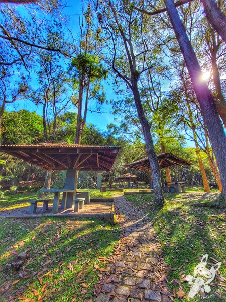 Quiosques com churrasqueiras no Parque Municipal Barreirinha | Curitiba - Paraná - Brasil | FredLee Na Estrada Quiosques com churrasqueiras no Parque Municipal Barreirinha | Curitiba - Paraná - Brasil | FredLee Na Estrada
